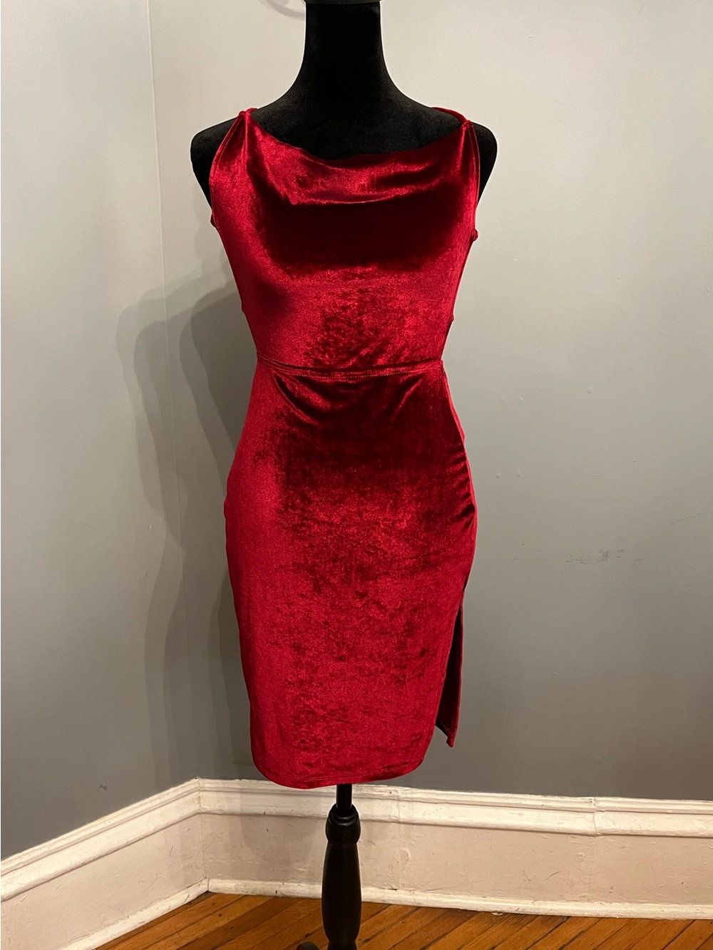 SHEIN Deep Red/Burgundy Velvet Midi Dress With Lace-Up Back, size S